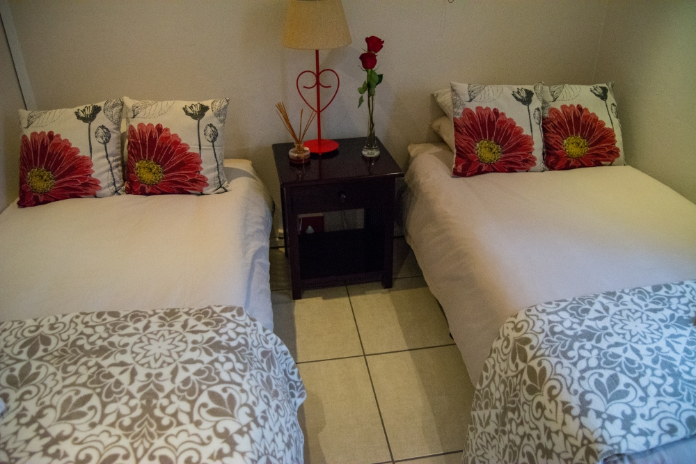 Oxford-Manor-Durban-bed-breakfast-room2e Luxury Family Suite, No. 2