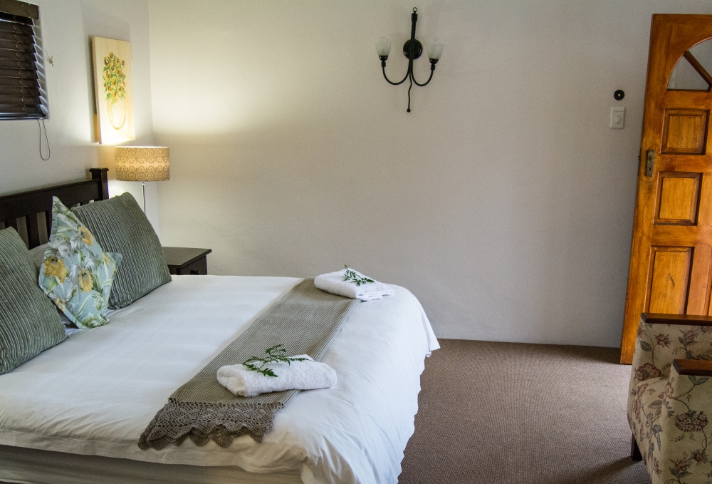 Oxford-Manor-Durban-bed-breakfast-room3b Luxury Twin Suite, No. 3